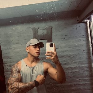 TOMY ALVARITO